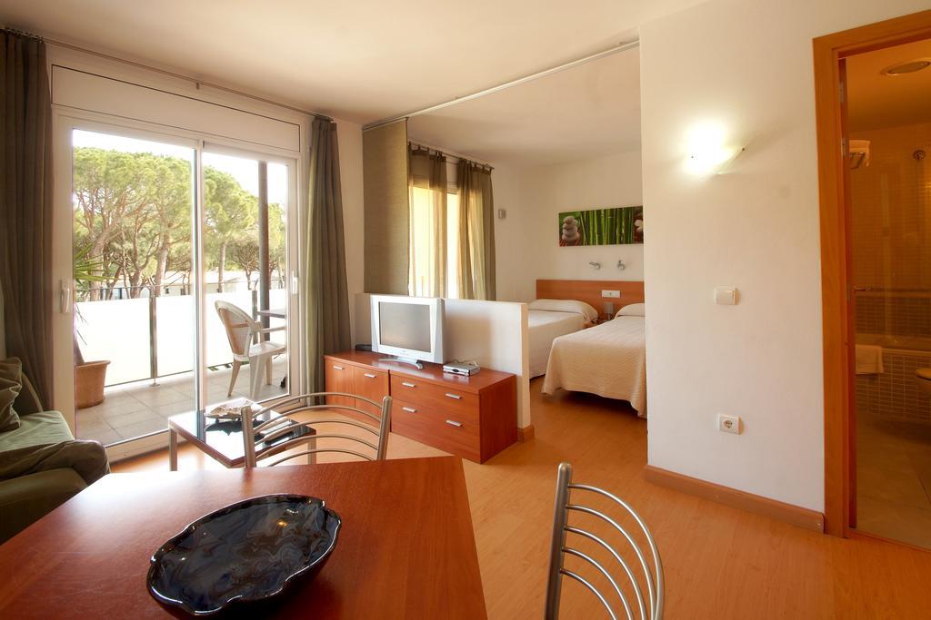 Aparthotel Arenal Pals Extérieur photo